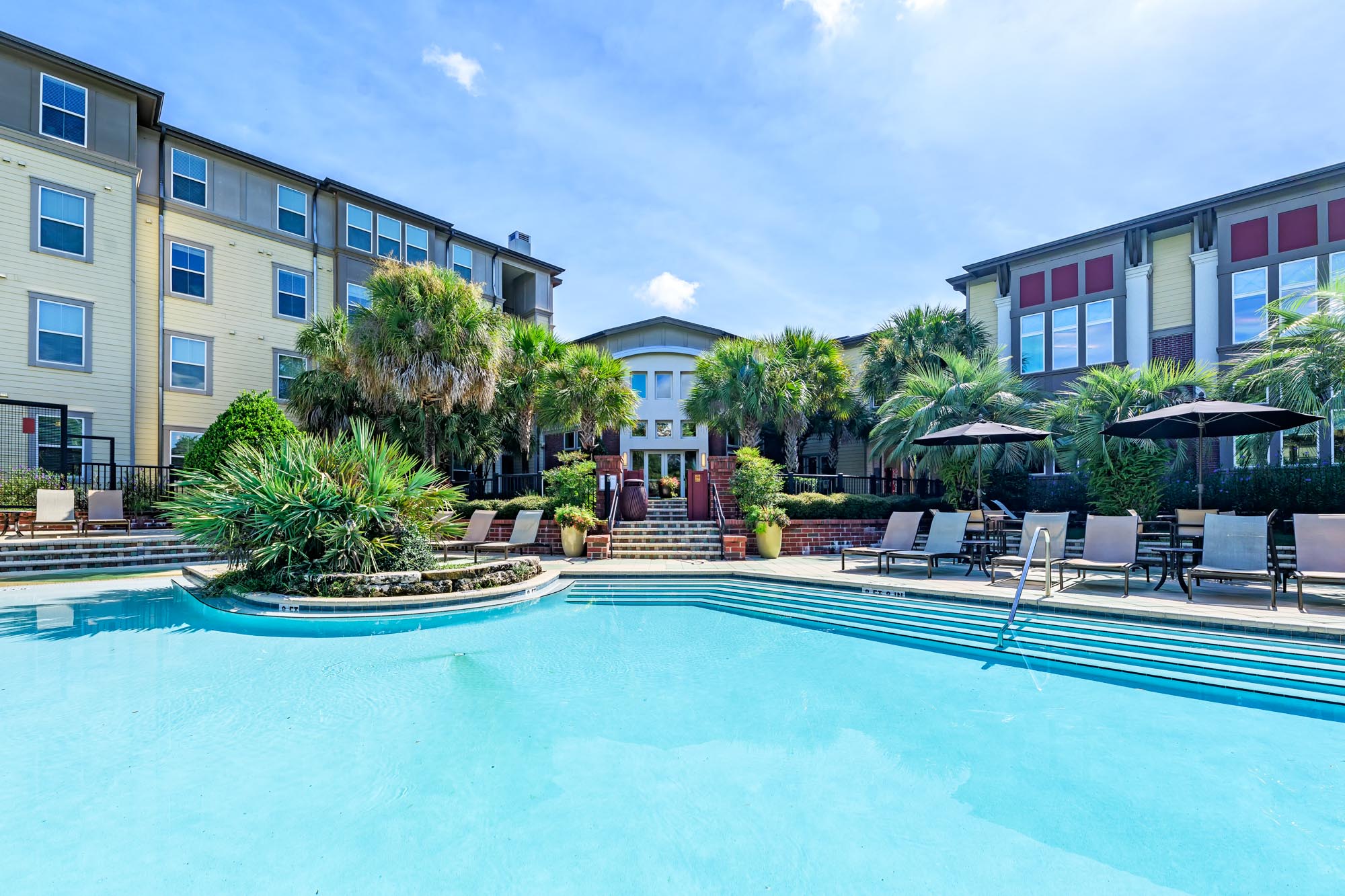 Student Housing Tallahassee, FL FSU Apartments NxNW